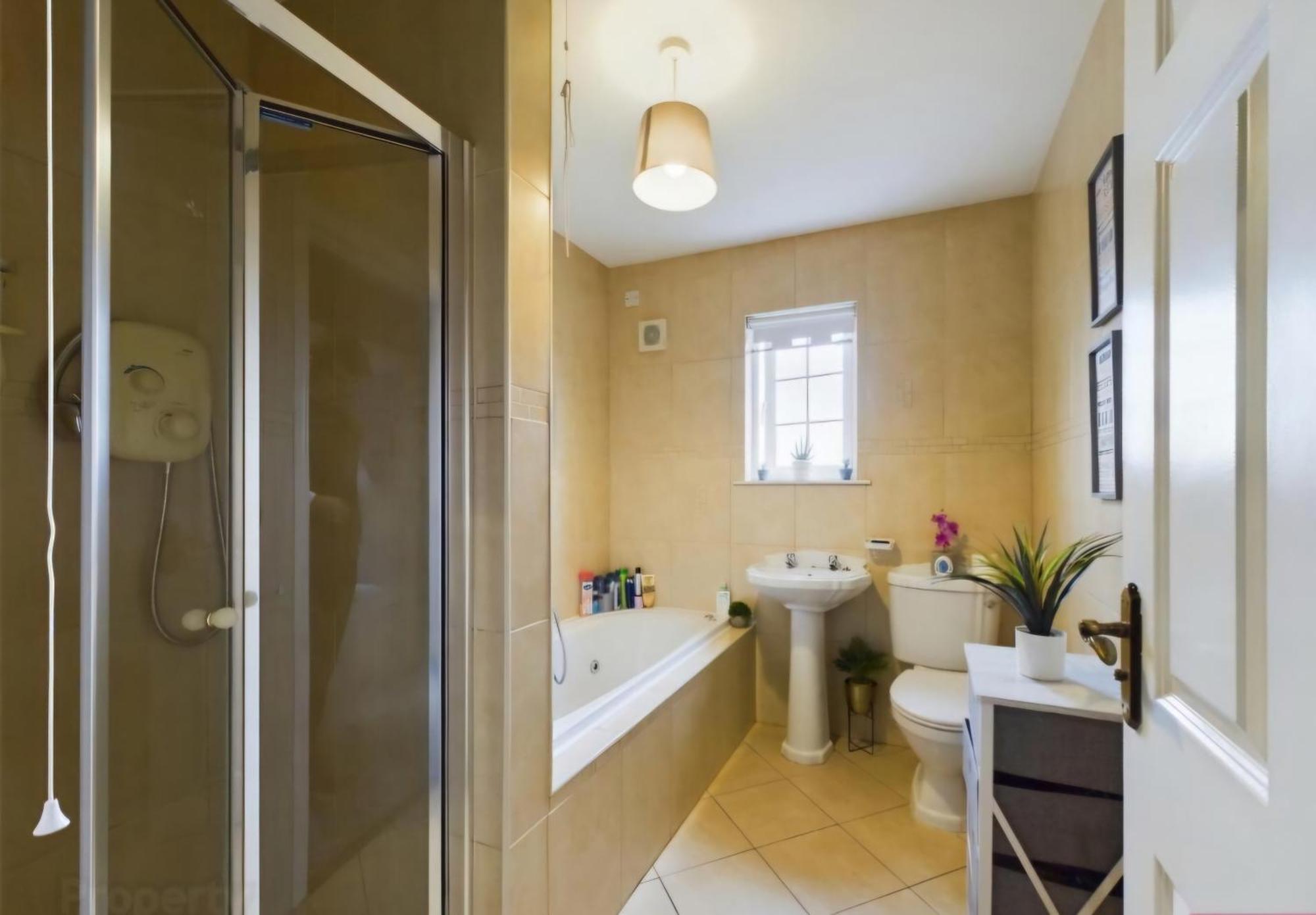 Newry Premium B&B Экстерьер фото